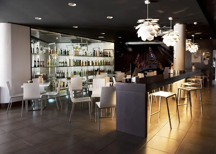 Hotel TaCH Madrid Airport